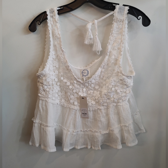 Francesca's Collections Tops - Cottage Core White Crop Sleeveless Top Small New with Tags $46 Francescas